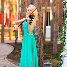 Светлана Захарова, скрипка